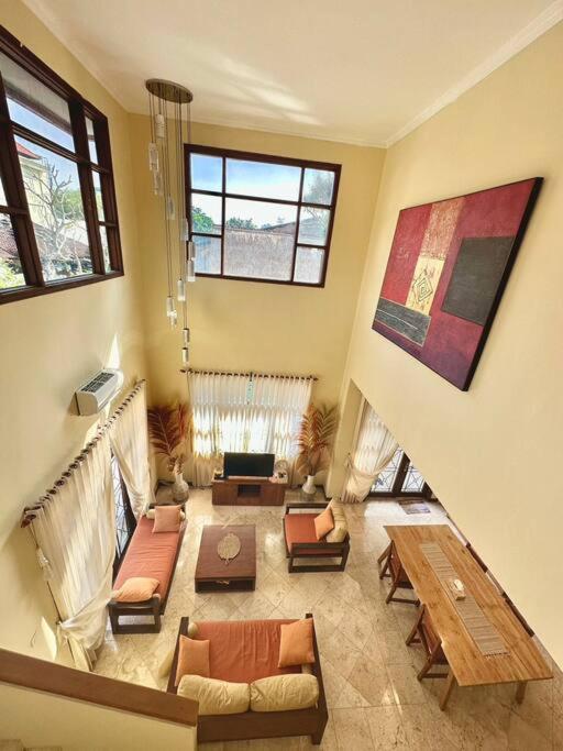 Kuta 5br Private Pool ,near Airport, *