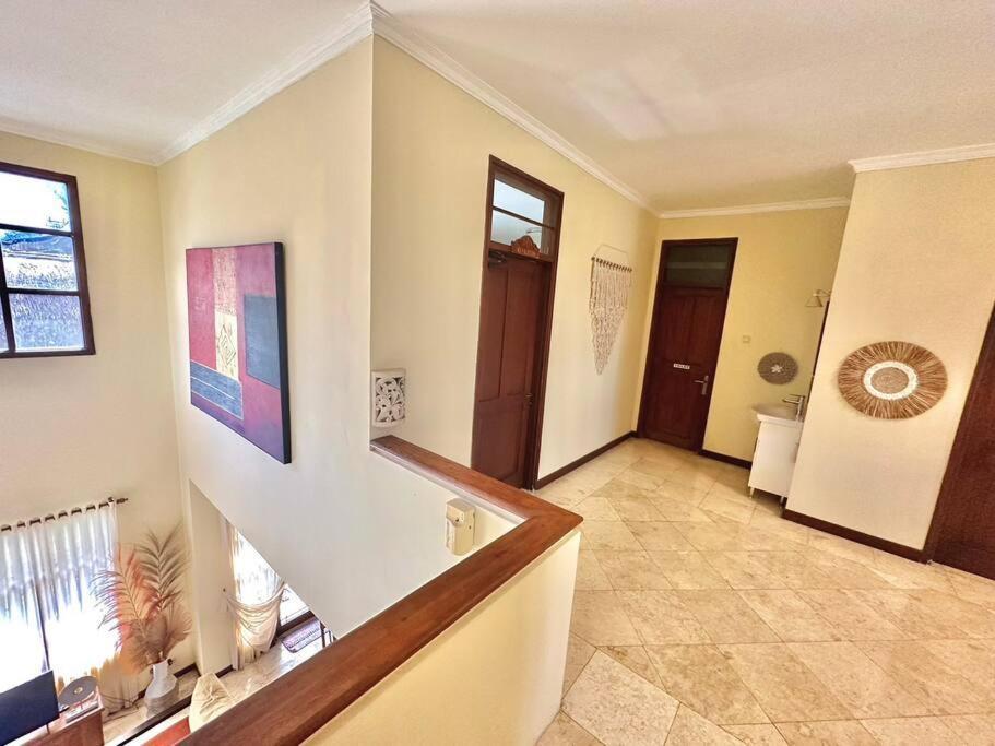 Kuta 5br Private Pool ,near Airport, Villa *