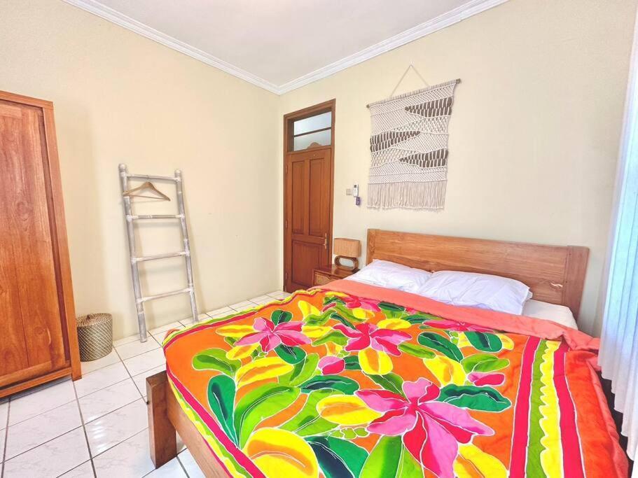 Villa Kuta 5br Private Pool ,near Airport, *