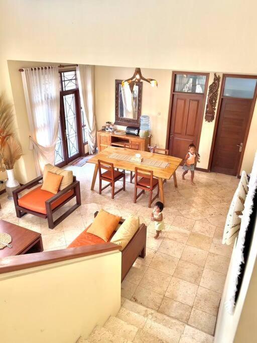 Kuta 5br Private Pool ,near Airport, *